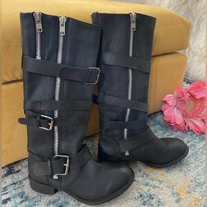 Dolce Vita Marlo black leather motorcycle boot zippers and straps 7.5